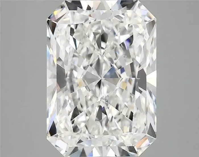 4.18 Carat · RADIANT · E · VVS2 · IGI · Excellent Cut
