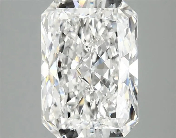 3.93 Carat · RADIANT · E · VVS2 · IGI · Excellent Cut