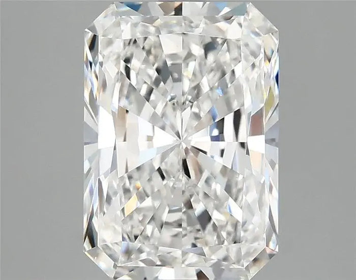 4.06 Carat · RADIANT · E · VVS2 · IGI · Excellent Cut
