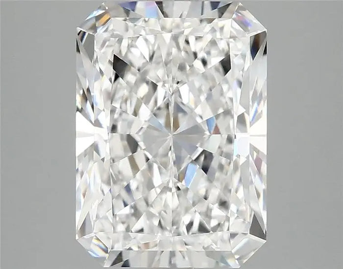 4.05 Carat · RADIANT · E · VVS2 · IGI · Excellent Cut