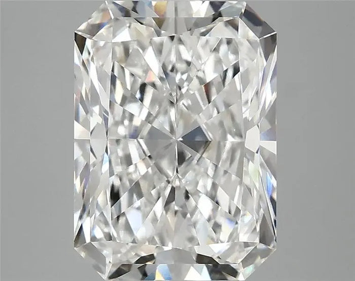 3.94 Carat · RADIANT · E · VVS2 · IGI · Excellent Cut