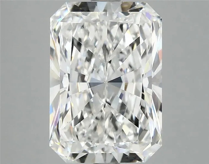3.90 Carat · RADIANT · E · VVS2 · IGI · Excellent Cut