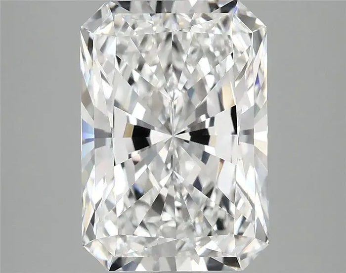 3.92 Carat · RADIANT · E · VVS2 · IGI · Excellent Cut
