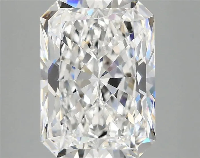 3.91 Carat · RADIANT · D · VVS2 · IGI · Excellent Cut