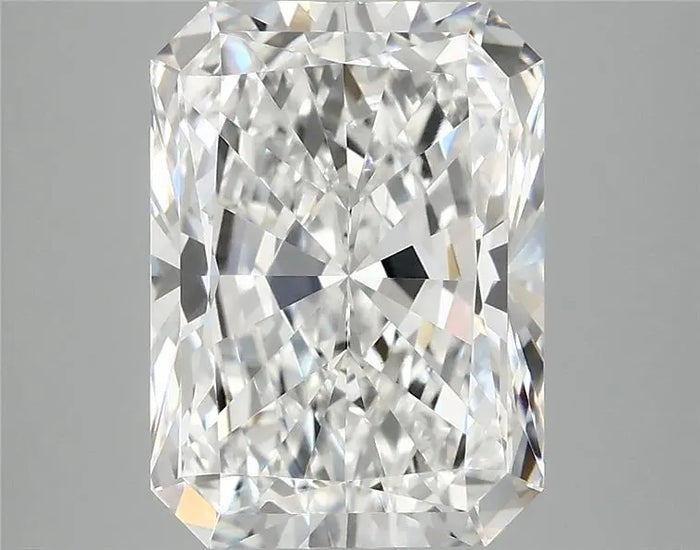 4.92 Carat · RADIANT · E · VVS2 · IGI · Excellent Cut