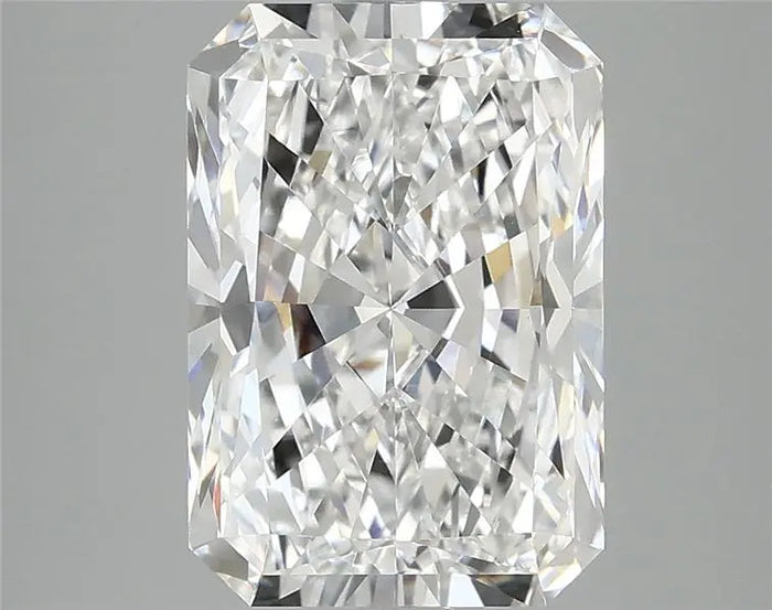 3.91 Carat · RADIANT · D · VVS2 · IGI · Excellent Cut