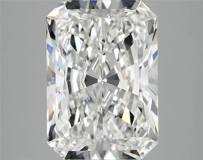 3.94 Carat · RADIANT · E · VVS2 · IGI · Excellent Cut