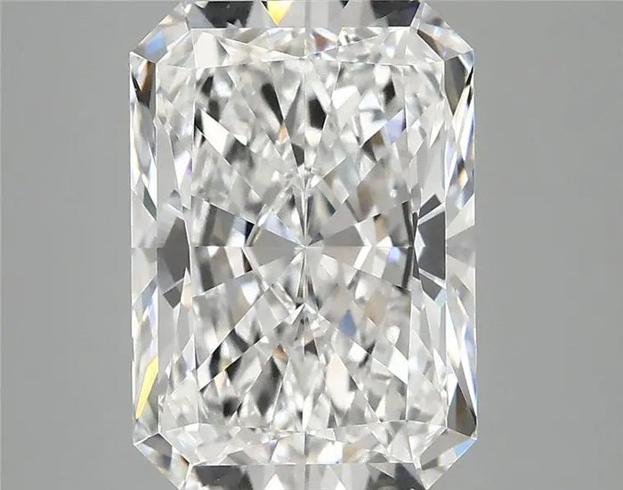 4.09 Carat · RADIANT · D · VVS2 · IGI · Excellent Cut