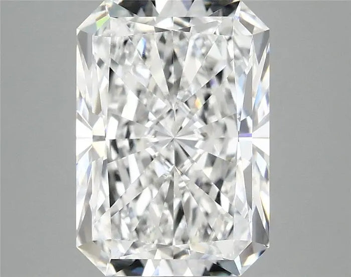 4.05 Carat · RADIANT · E · VVS2 · IGI · Excellent Cut