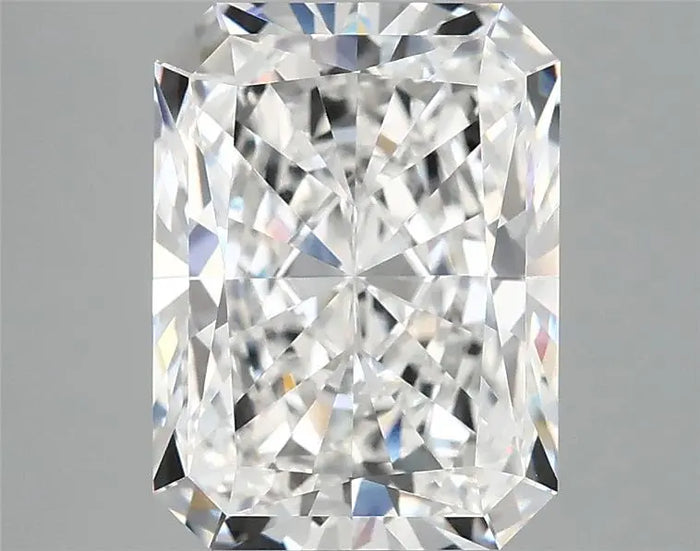 4.06 Carat · RADIANT · E · VVS2 · IGI · Excellent Cut