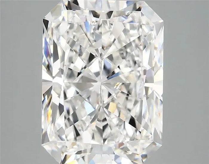 4.15 Carat · RADIANT · D · VVS2 · IGI · Excellent Cut
