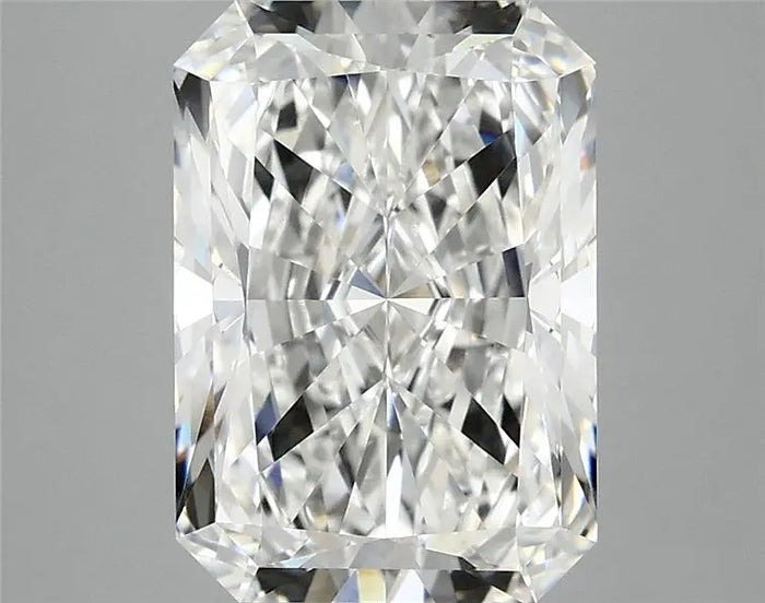 4.09 Carat · RADIANT · E · VVS2 · IGI · Excellent Cut