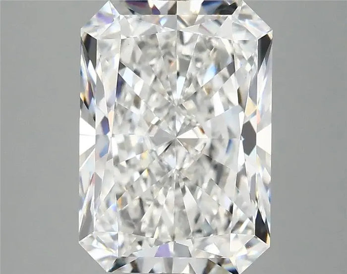 4.09 Carat · RADIANT · E · VVS2 · IGI · Excellent Cut