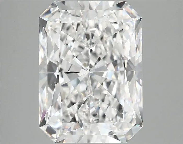 4.90 Carat · RADIANT · E · VVS2 · IGI · Excellent Cut