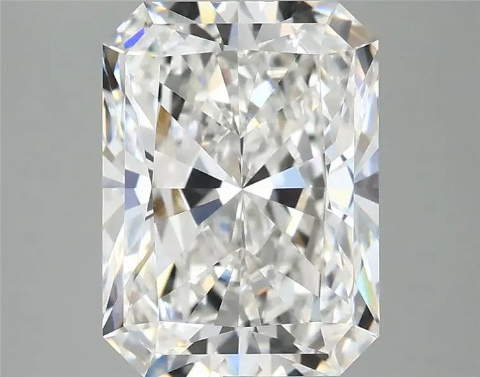 4.09 Carat · RADIANT · E · VVS2 · IGI · Excellent Cut