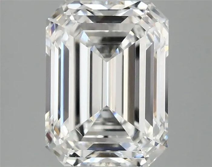 3.79 Carat · EMERALD · E · VVS2 · IGI · Excellent Cut