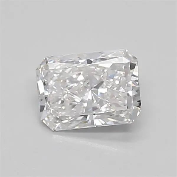 0.38 Carat · RADIANT · E · VVS2 · IGI · Excellent Cut