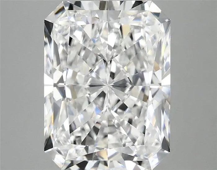 3.96 Carat · RADIANT · D · VVS2 · IGI · Excellent Cut