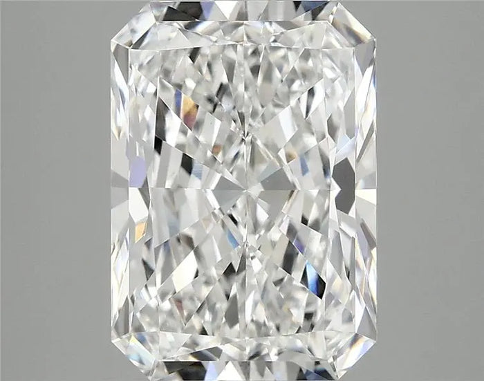 4.38 Carat · RADIANT · E · VVS2 · IGI · Excellent Cut