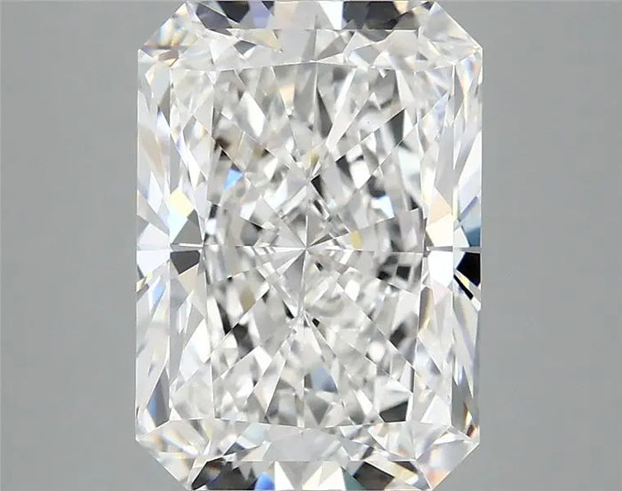 4.05 Carat · RADIANT · D · VS1 · IGI · Excellent Cut