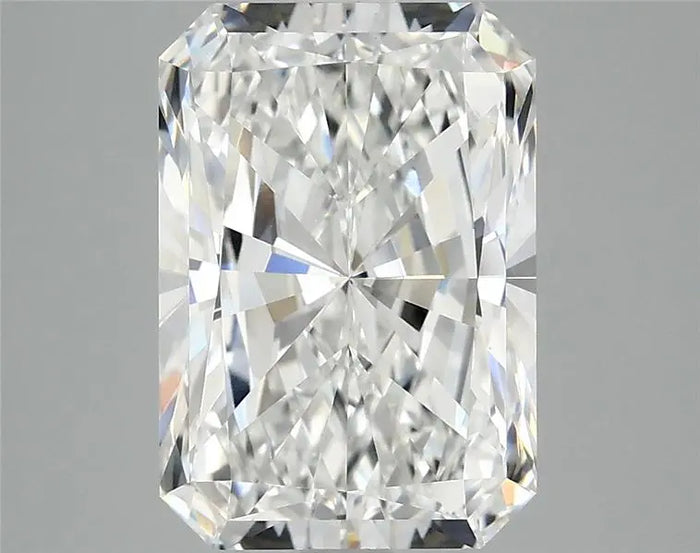 3.91 Carat · RADIANT · E · VVS2 · IGI · Excellent Cut