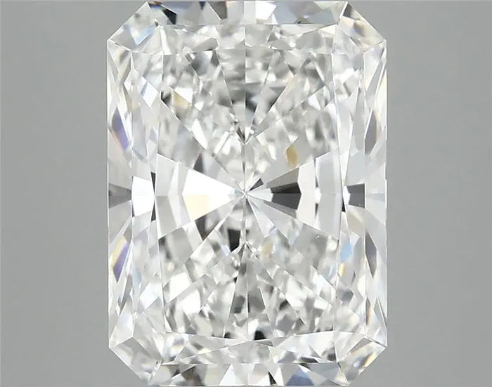 4.09 Carat · RADIANT · E · VVS2 · IGI · Excellent Cut