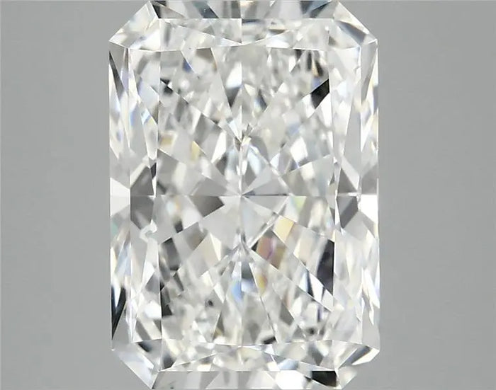 3.95 Carat · RADIANT · E · VVS2 · IGI · Excellent Cut