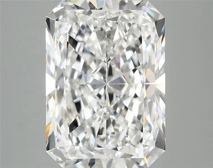 4.11 Carat · RADIANT · E · VVS2 · IGI · Excellent Cut