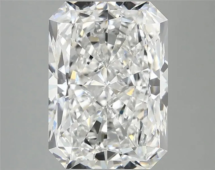 3.95 Carat · RADIANT · D · VVS2 · IGI · Excellent Cut