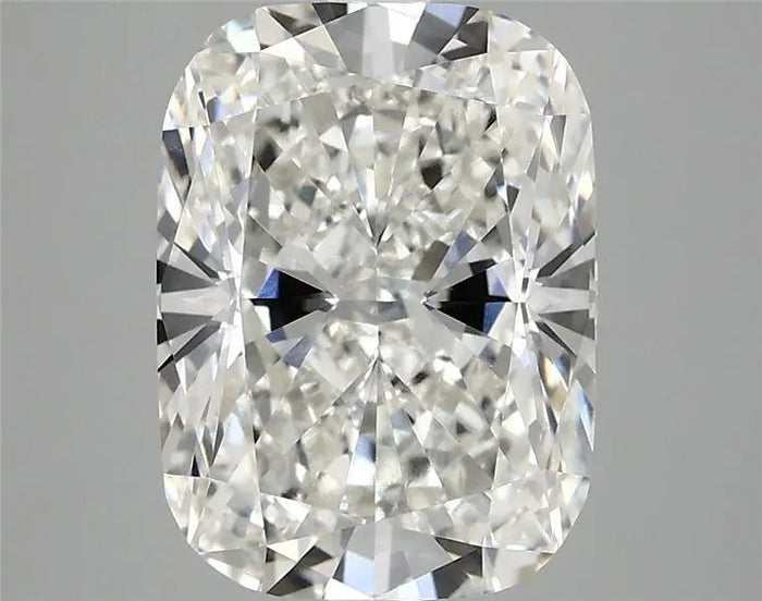 3.94 Carat · CUSHION · G · VVS2 · IGI · Excellent Cut
