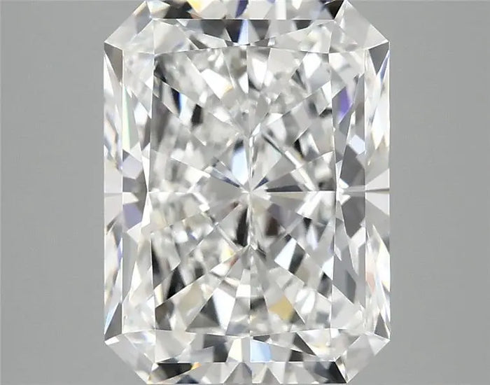 4.04 Carat · RADIANT · E · VVS2 · IGI · Excellent Cut