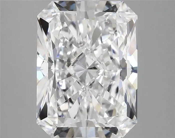 3.91 Carat · RADIANT · D · VVS2 · IGI · Excellent Cut