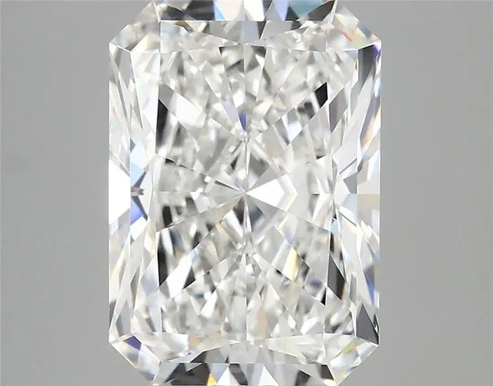 3.91 Carat · RADIANT · E · VVS2 · IGI · Excellent Cut