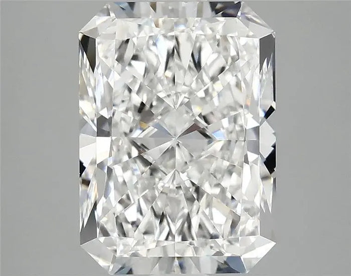 4.09 Carat · RADIANT · E · VVS2 · IGI · Excellent Cut