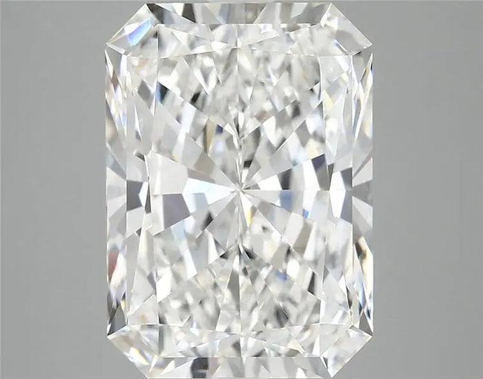 4.79 Carat · RADIANT · E · VVS2 · IGI · Excellent Cut