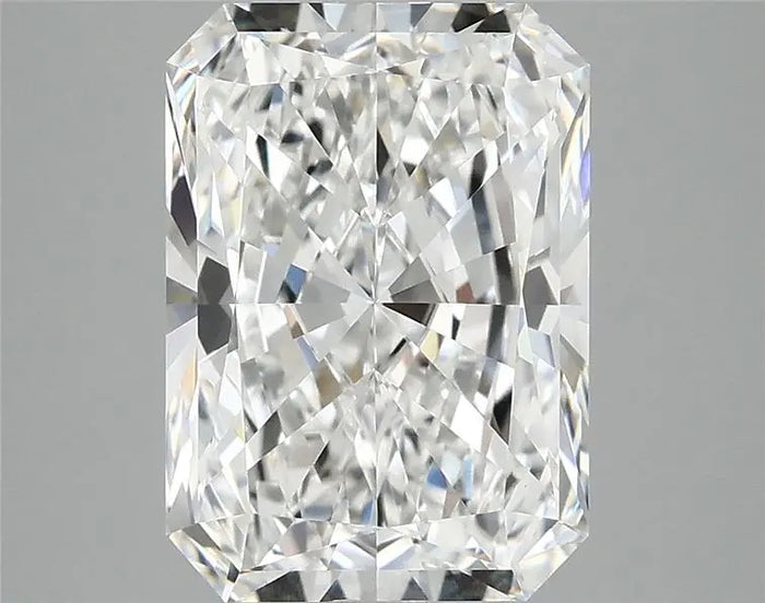 3.90 Carat · RADIANT · E · VVS2 · IGI · Excellent Cut