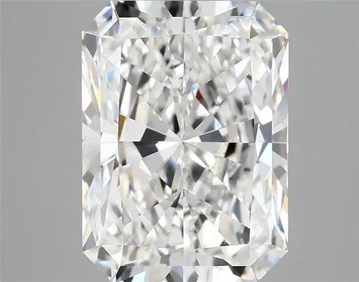 3.88 Carat · RADIANT · E · VS1 · IGI · Excellent Cut