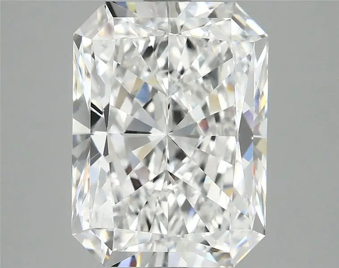 4.08 Carat · RADIANT · D · VVS2 · IGI · Excellent Cut