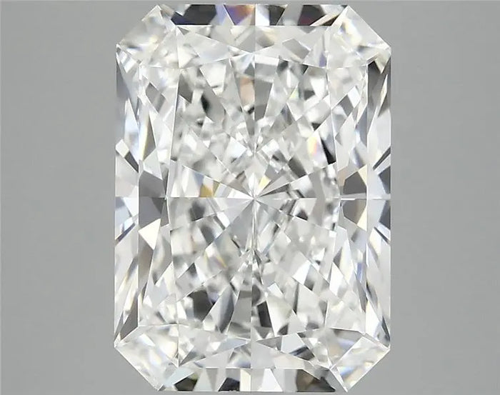 3.90 Carat · RADIANT · E · VVS2 · IGI · Excellent Cut