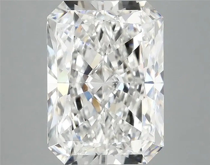 4.02 Carat · RADIANT · E · VVS2 · IGI · Excellent Cut