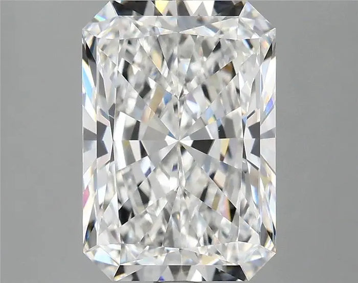 3.90 Carat · RADIANT · E · VVS2 · IGI · Excellent Cut