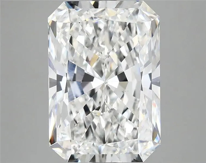 4.91 Carat · RADIANT · E · VVS2 · IGI · Excellent Cut