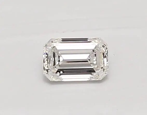 0.38 Carat · EMERALD · E · VVS2 · IGI · Excellent Cut