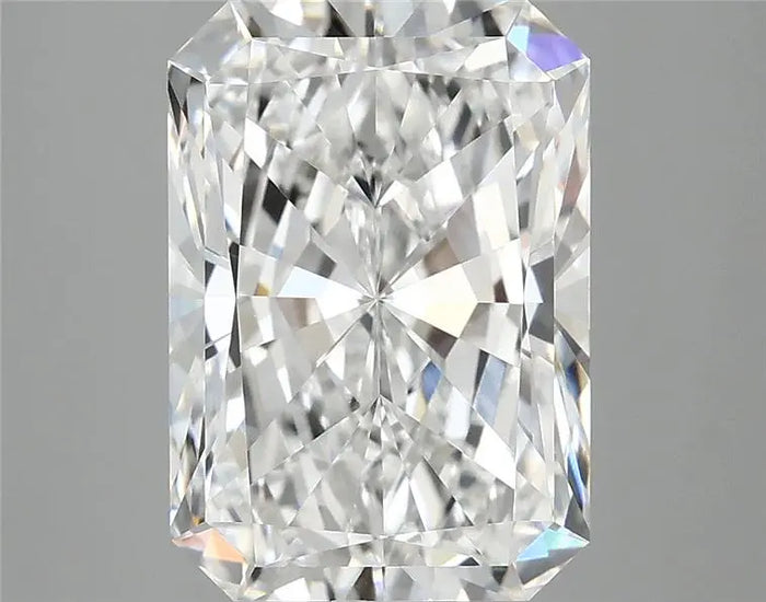 4.05 Carat · RADIANT · E · VS1 · IGI · Excellent Cut