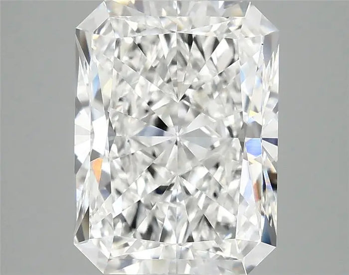 3.91 Carat · RADIANT · E · VVS2 · IGI · Excellent Cut