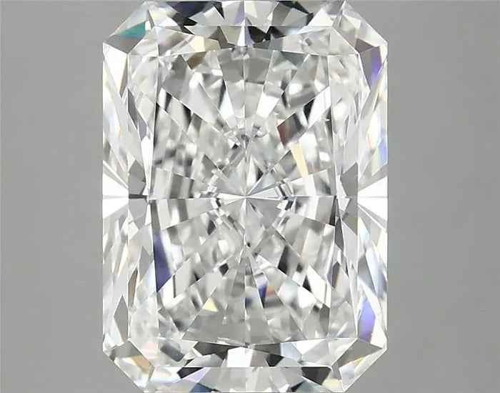 3.94 Carat · RADIANT · E · VVS2 · IGI · Excellent Cut