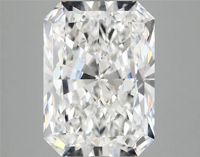 4.16 Carat · RADIANT · E · VVS2 · IGI · Excellent Cut