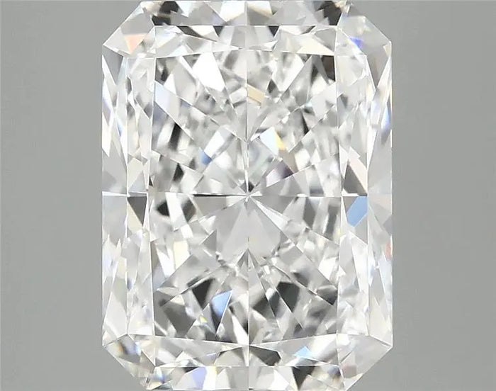3.90 Carat · RADIANT · E · VVS2 · IGI · Excellent Cut