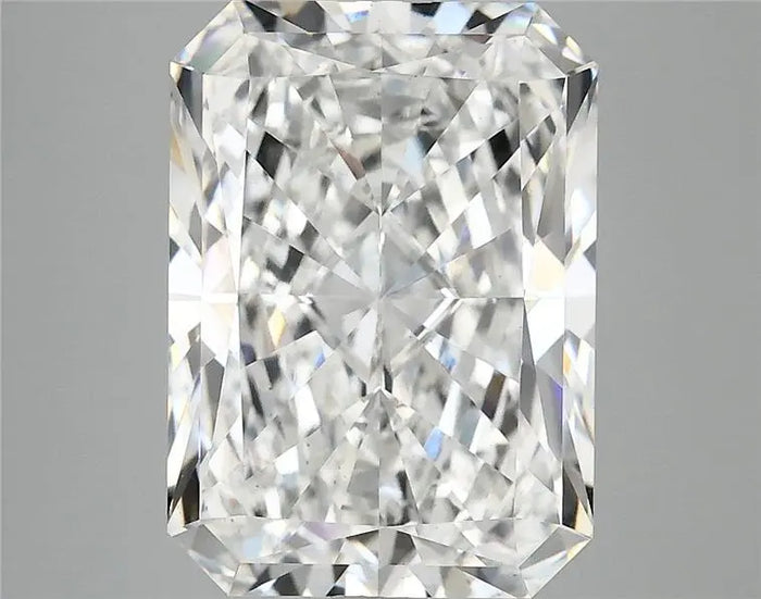 5.82 Carat · RADIANT · E · VS2 · IGI · Excellent Cut