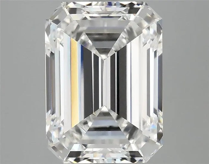 3.81 Carat · EMERALD · E · VVS2 · IGI · Excellent Cut
